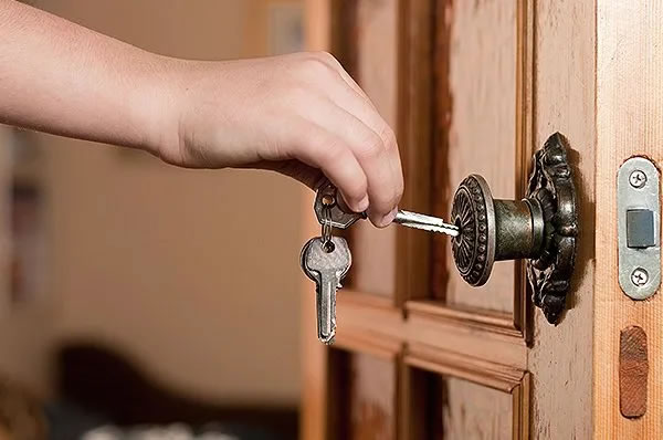 Why Locking Your Doors Will Prevent Against a Home Invasion