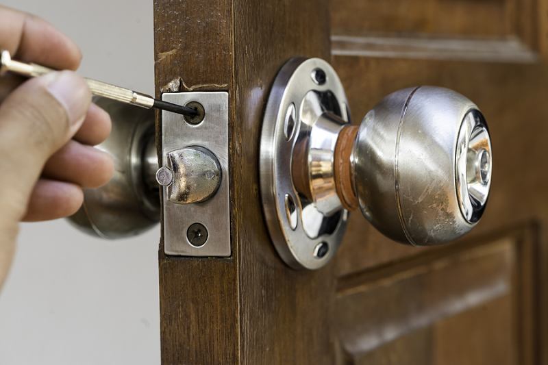 The Benefits of Having a Deadbolt Lock