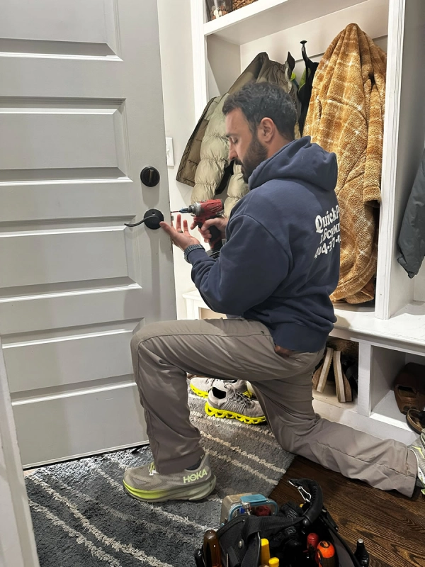 Call QuickPro Locksmith for Reliable Lock & Key Services